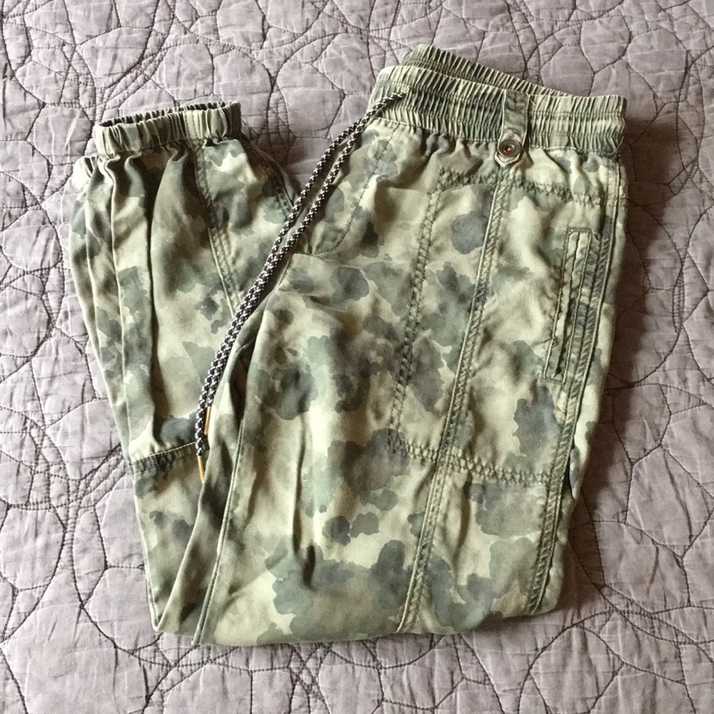Anthropologie Camouflage Joggers size S